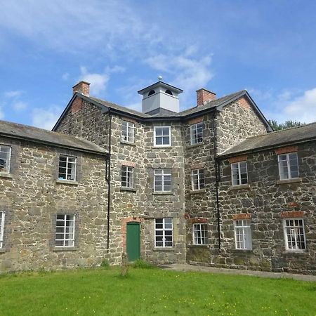 Hostel Llanfyllin Workhouse - Y Dolydd Zewnętrze zdjęcie