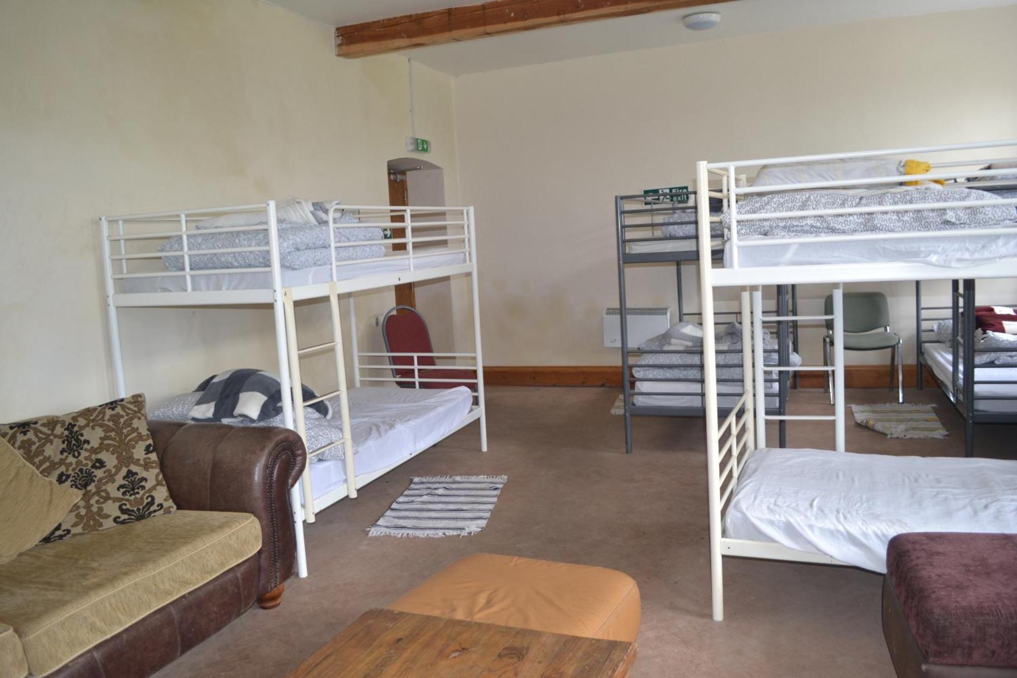 Hostel Llanfyllin Workhouse - Y Dolydd Zewnętrze zdjęcie